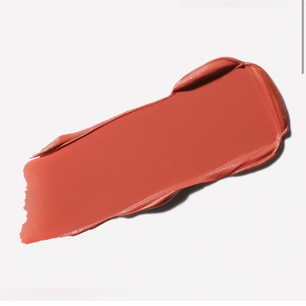 MAC Cosmetics questions leave